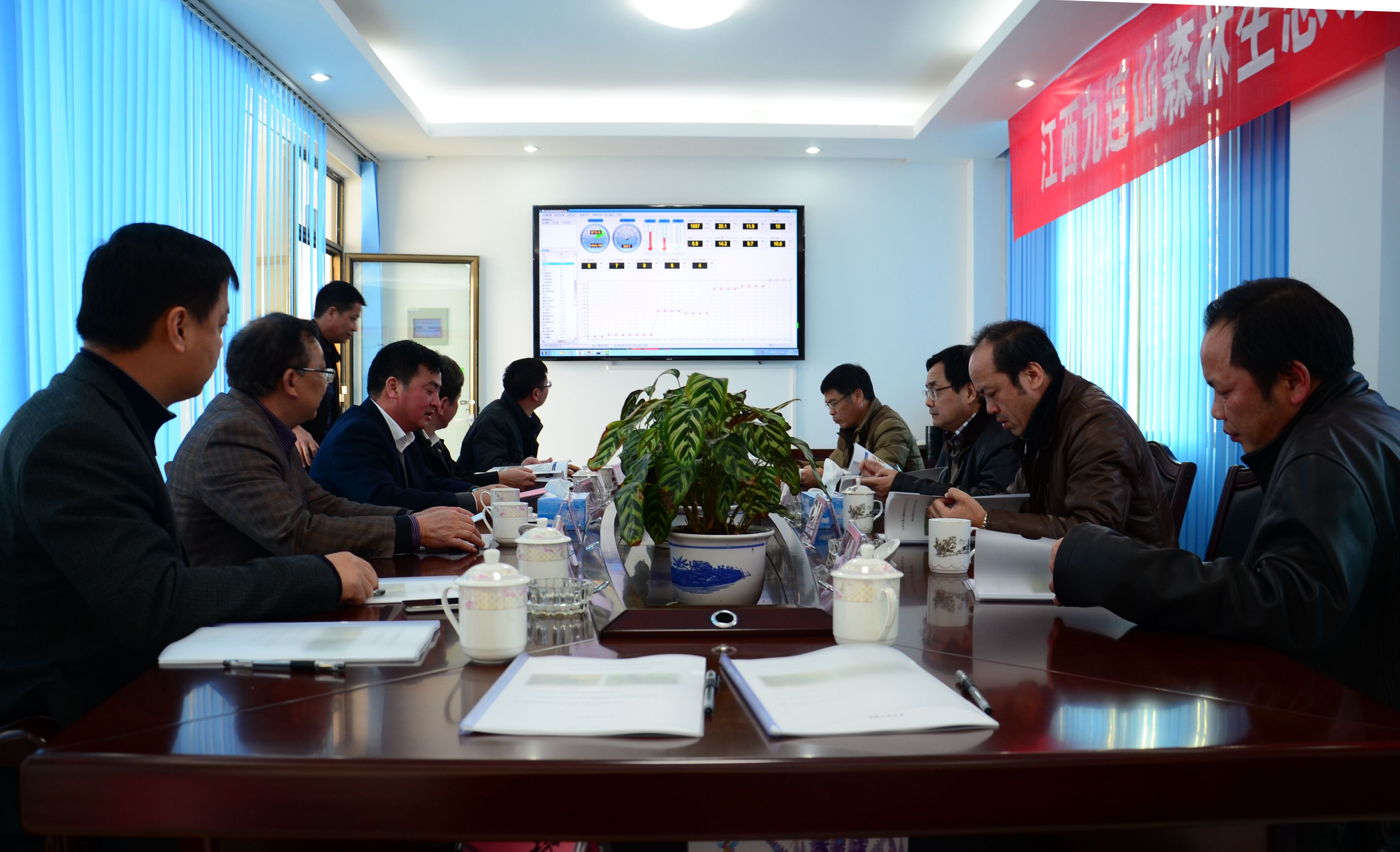 江西九连山国家级自然保护区管理局袁景西局长及领导班子成员,龙南县